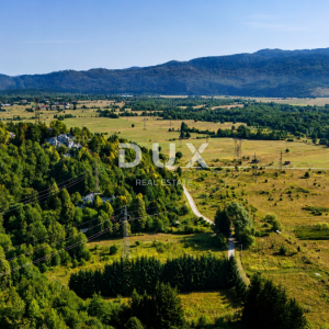 GORSKI KOTAR, LIČ - Drvene kuće, tri sobe, 84m2+25m2 