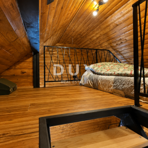 GORSKI KOTAR, LIČ - Drvene kuće, tri sobe, 84m2+25m2 