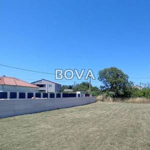 Građevinsko zemljište 574 m2 – Zemunik Donji *Pravilan oblik* (ID-2601/E)