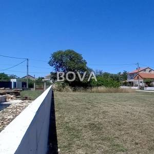 Građevinsko zemljište 574 m2 – Zemunik Donji *Pravilan oblik* (ID-2601/E)