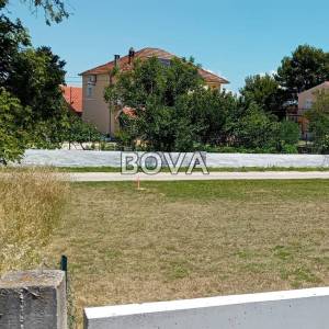 Građevinsko zemljište 574 m2 – Zemunik Donji *Pravilan oblik* (ID-2601/E)