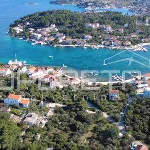 Građevinsko zemljište 791 m2, izvrsna prilika u Lumbardi