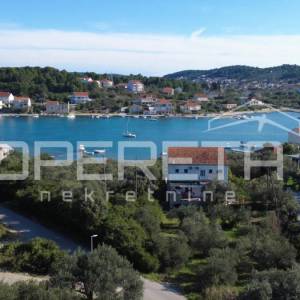 Građevinsko zemljište 791 m2, izvrsna prilika u Lumbardi