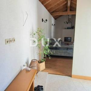 Grižane,  kamena kuća 140 m2 m, s parkirnim mjestom