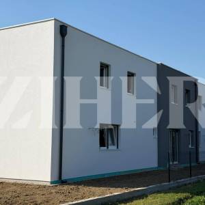 Hrašće turopoljsko, 3 kuće u nizu u izgradnji, useljenje 10/2026
