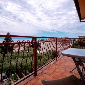 Hrvatska, Gradac kod Makarske – Kuća s 3 apartmana, parkingom, podrumom i pogledom na more, 192 m²