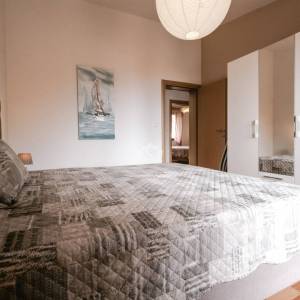 Hrvatska, Gradac kod Makarske – Kuća s 3 apartmana, parkingom, podrumom i pogledom na more, 192 m²