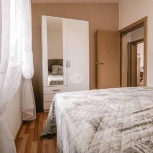 Hrvatska, Gradac kod Makarske – Kuća s 3 apartmana, parkingom, podrumom i pogledom na more, 192 m²