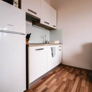 Hrvatska, Gradac kod Makarske – Kuća s 3 apartmana, parkingom, podrumom i pogledom na more, 192 m²