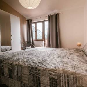 Hrvatska, Gradac kod Makarske – Kuća s 3 apartmana, parkingom, podrumom i pogledom na more, 192 m²