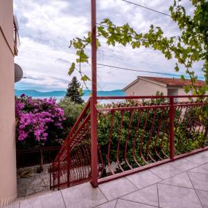 Hrvatska, Gradac kod Makarske – Kuća s 3 apartmana, parkingom, podrumom i pogledom na more, 192 m²