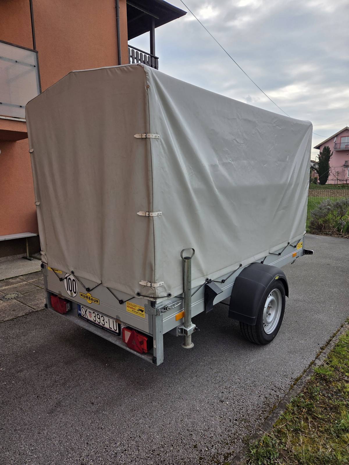 Humbaur Auto prikolica
