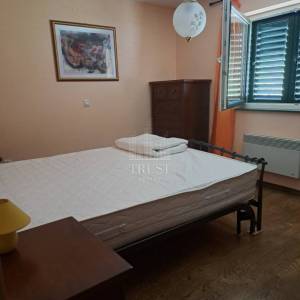 IČIĆI – POGLED NA MORE, 2 SPAVAĆE SOBE I 2 PARKIRNA MJESTA