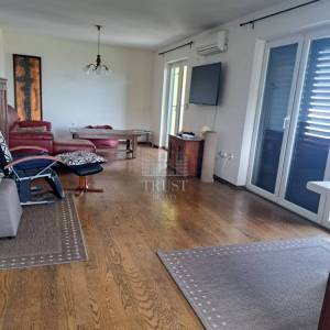 IČIĆI – POGLED NA MORE, 2 SPAVAĆE SOBE I 2 PARKIRNA MJESTA