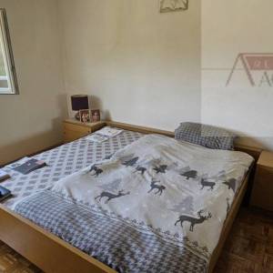 Imotski Lug obiteljska kuća 300 m2 najam