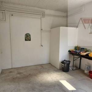 Imotski Lug obiteljska kuća 300 m2 najam