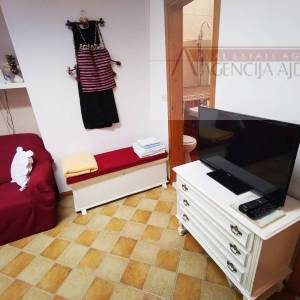 Imotski stan 30 m2 kompletno namješten - novo u ponudi