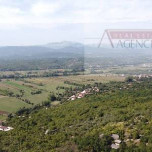 Imotski vila (roh-bau) 390 m2 vrhunska lokacija - ekskluziva