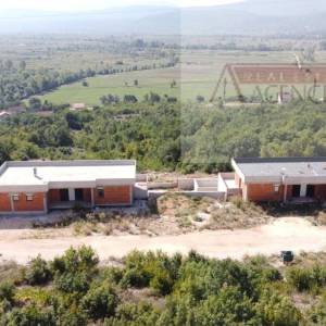 Imotski vila (roh-bau) 390 m2 vrhunska lokacija - ekskluziva