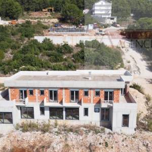 Imotski vila (roh-bau) 390 m2 vrhunska lokacija - ekskluziva