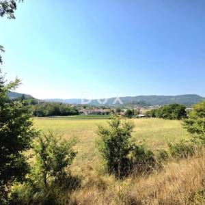 Istra, Buzet, Kamena istarska stancija s više od 26.000m2 zemljišta