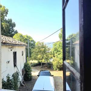 Istra, Buzet, Kamena istarska stancija s više od 26.000m2 zemljišta