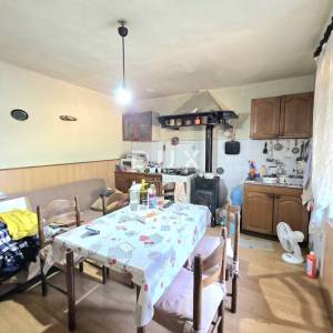 Istra, Buzet, Kamena istarska stancija s više od 26.000m2 zemljišta