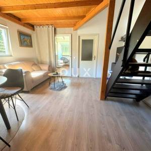 Istra, Červar Porat, 4SS+DB renoviran dvoetažni privatan stan, 250m od plaža