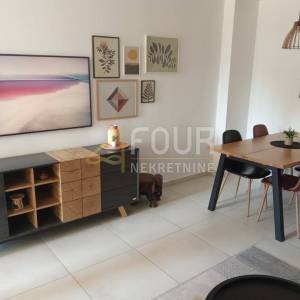 Istra, Červar Porat, 54.46m2, adaptiran 2s+db, lođa