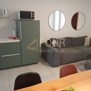Istra, Červar Porat, 54.46m2, adaptiran 2s+db, lođa