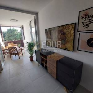 Istra, Červar Porat, 54.46m2, adaptiran 2s+db, lođa