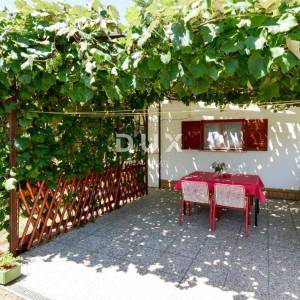 Istra, Fažana, apartmanska kuća, 162 m2