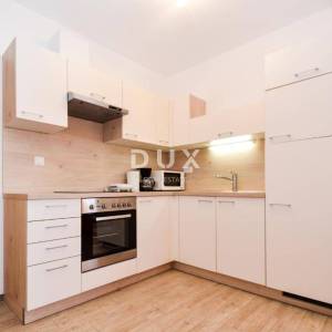 Istra, Fažana, apartmanska kuća, 162 m2