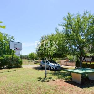 Istra, Fažana, apartmanska kuća, 162 m2