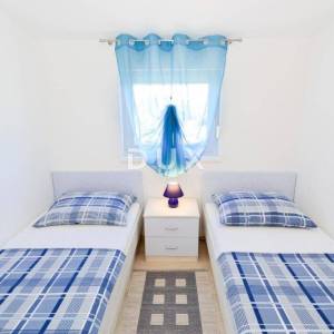 Istra, Fažana, apartmanska kuća, 162 m2