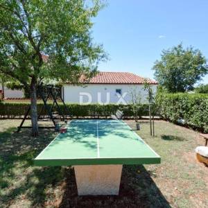 Istra, Fažana, apartmanska kuća, 162 m2