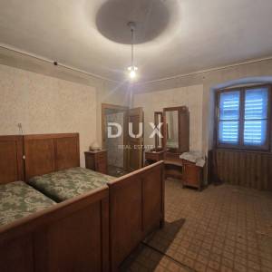 Istra, Galižana, kuća za adaptaciju, 107m2, 3 etaže, centar