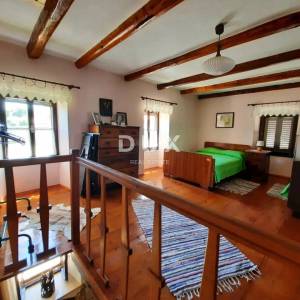 Istra, Kavran, kuća, 155 m2, 2 stambene jedinice, 1243 m2 dvorište