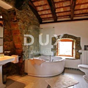 Istra, Labin, dvije kamene kuće, 300 m², bazen, velika okućnica