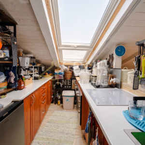 Istra, Ližnjan, mansardni stan s terasom i pogledom na more
