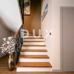 Istra, Nova Vas, luksuzna dvojna vila, 178.70 m2, bazen, terasa