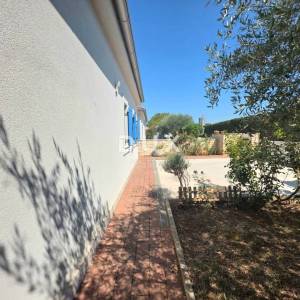 Istra, Novigrad, 91,80 m2S, bazen, terasa