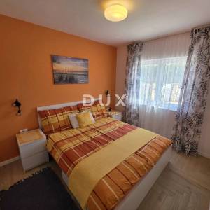 Istra, Novigrad, 91,80 m2S, bazen, terasa