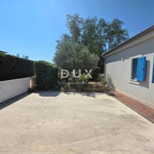 Istra, Novigrad, 91,80 m2S, bazen, terasa