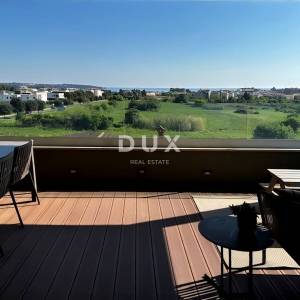 Istra, Novigrad, luksuzan stan, 119,37 m², pogled na more