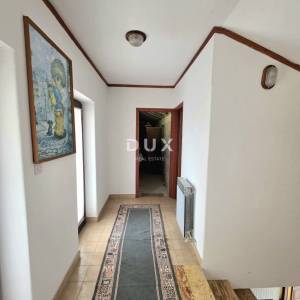 Istra, Pazin, Obiteljska kuća na mirnoj lokaciji spremna za obnovu