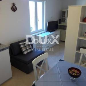 Istra, Peruški, kamena kuća, 150 m2, bazen
