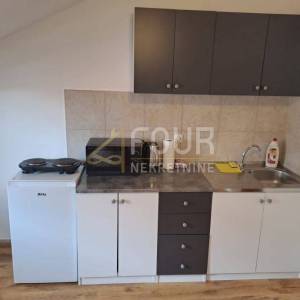 Istra, Pula, Centar, stan 72,50m2 - 3 studio apartmana