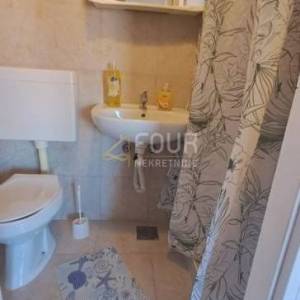 Istra, Pula, Centar, stan 72,50m2 - 3 studio apartmana