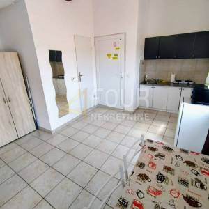 Istra, Pula, Centar, stan 72,50m2 - 3 studio apartmana